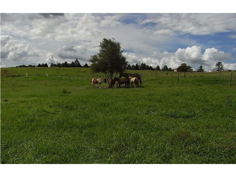 999 Bruce Highway, Kybong QLD 4570