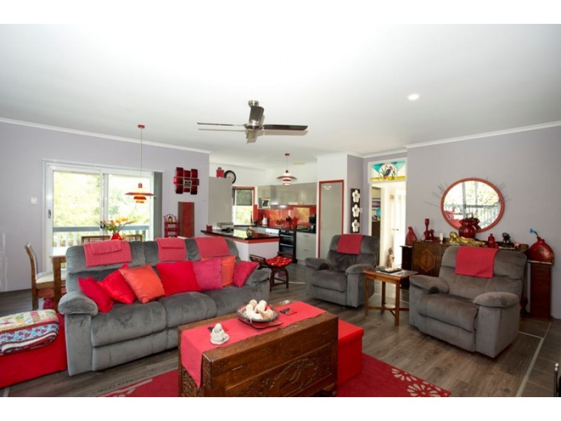 4 Ambulance Street, Pomona QLD 4568