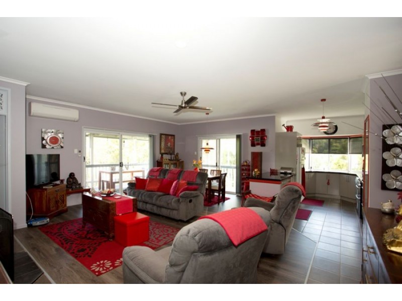 4 Ambulance Street, Pomona QLD 4568