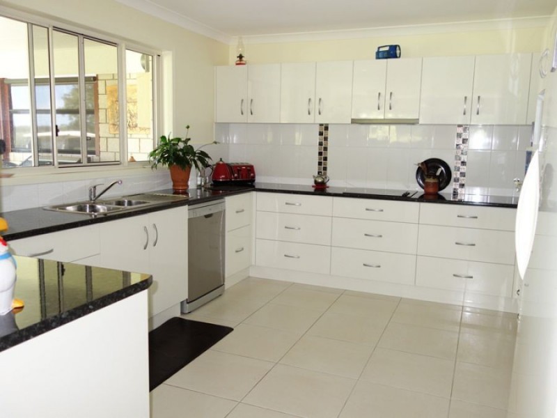 34 Grecian Bends Road, Greens Creek QLD 4570