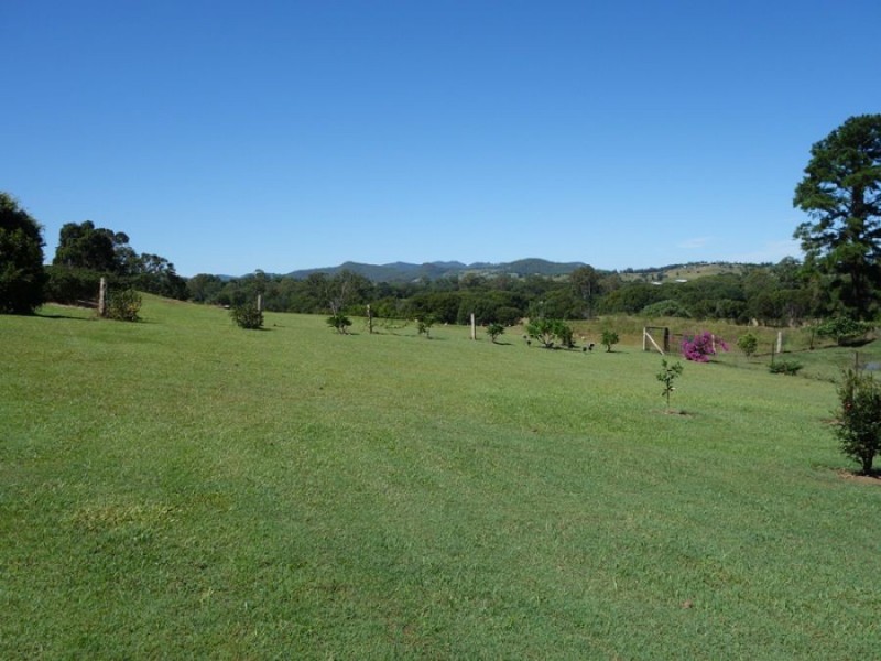 34 Grecian Bends Road, Greens Creek QLD 4570