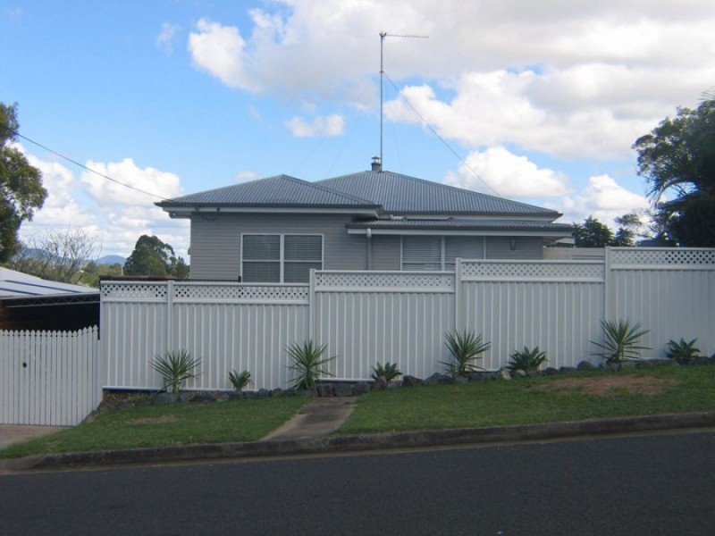 5 McAuliffe Road, Monkland QLD 4570
