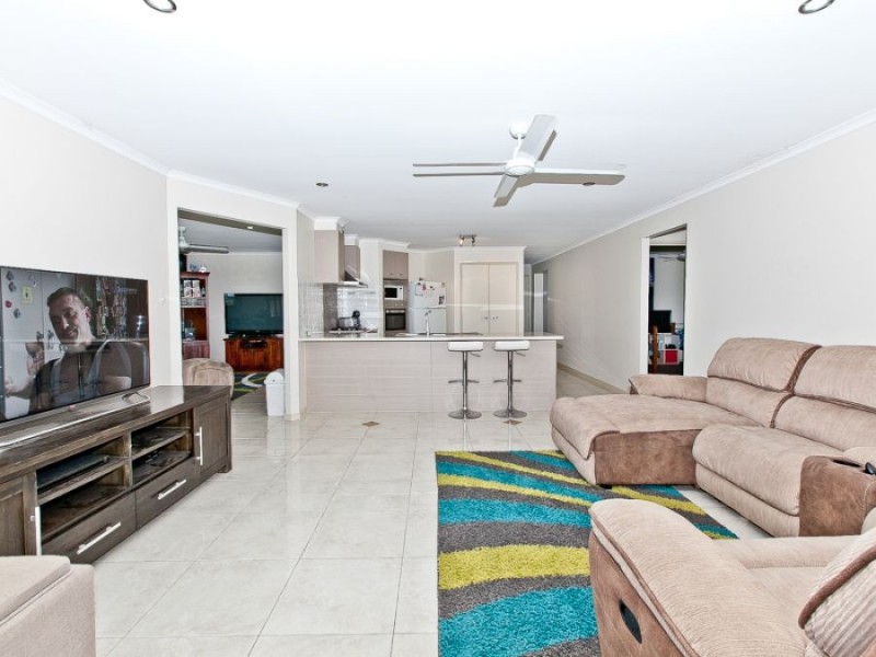 62 Taylor Road, Veteran QLD 4570