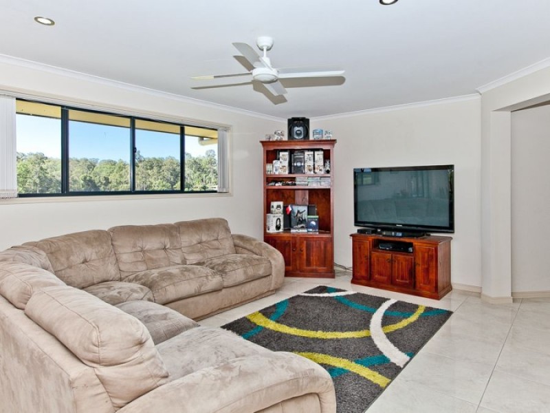 62 Taylor Road, Veteran QLD 4570