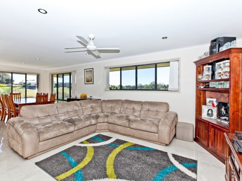 62 Taylor Road, Veteran QLD 4570