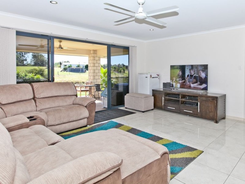 62 Taylor Road, Veteran QLD 4570