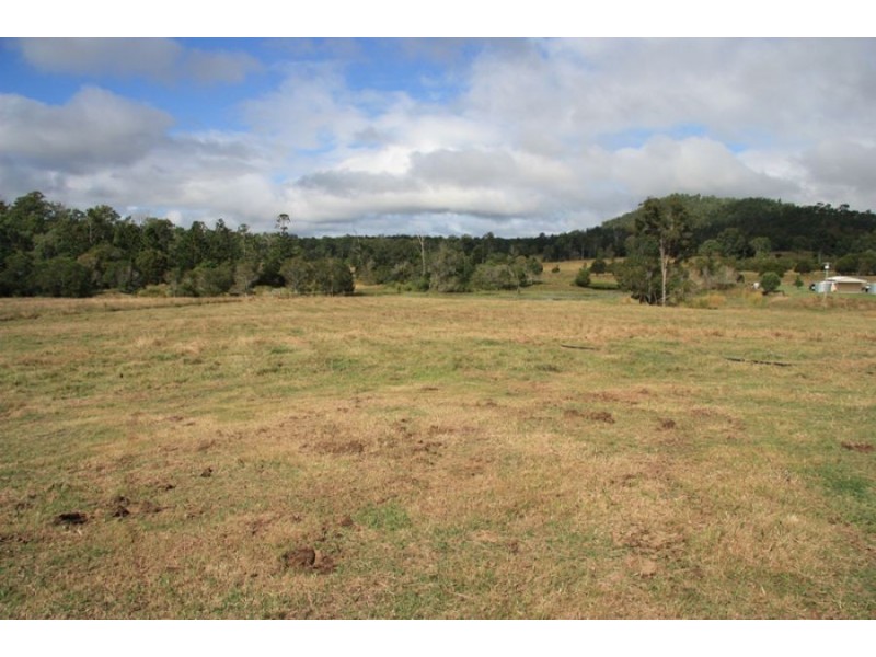 Glenwood QLD 4570