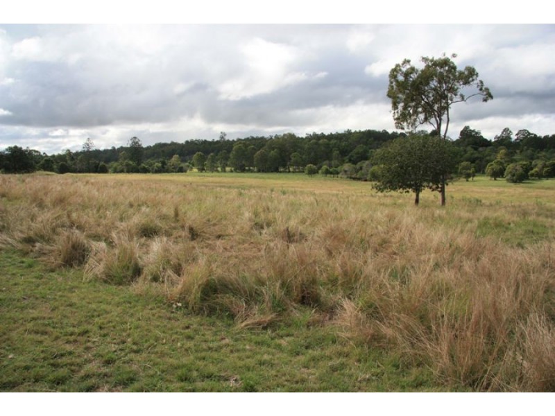 Glenwood QLD 4570