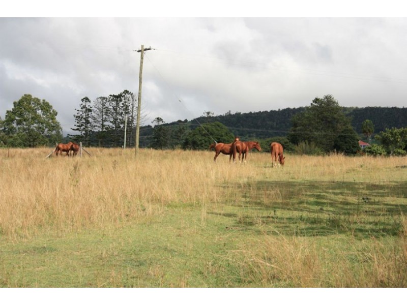 Glenwood QLD 4570