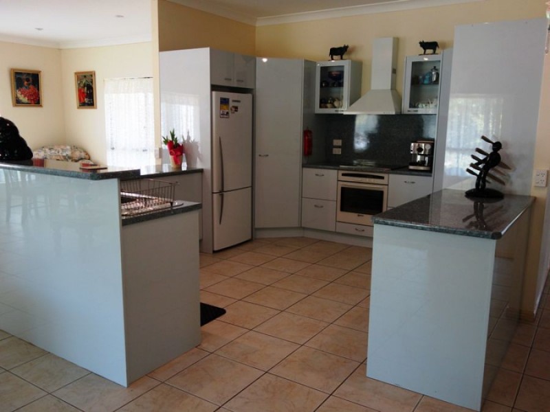 16 Conway Court, Glastonbury QLD 4570
