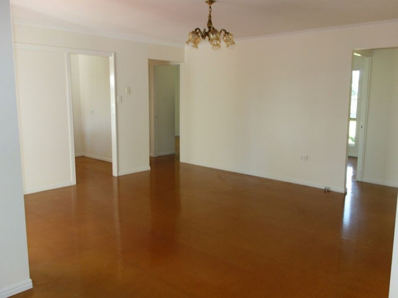 92 Robert Road, Chatsworth QLD 4570