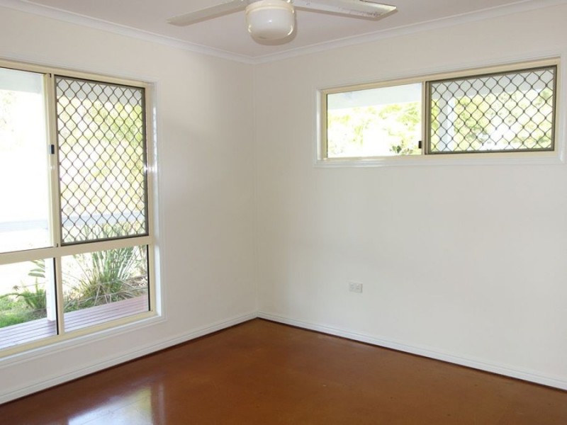 92 Robert Road, Chatsworth QLD 4570