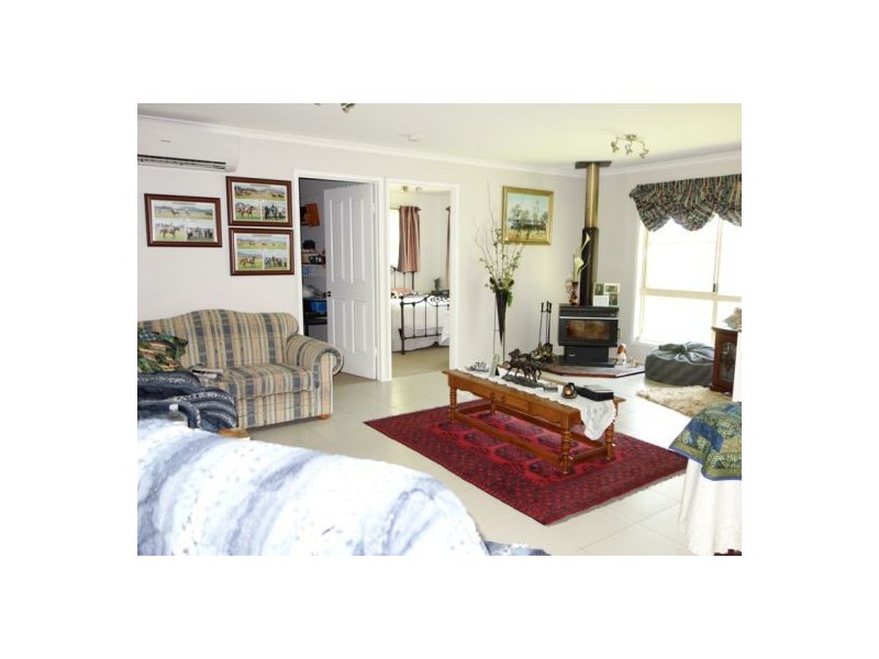 88 Cole Road, Widgee QLD 4570