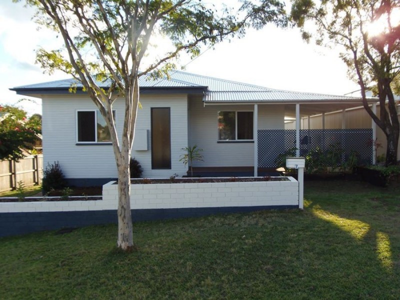 7 McAuliffe Road, Monkland QLD 4570
