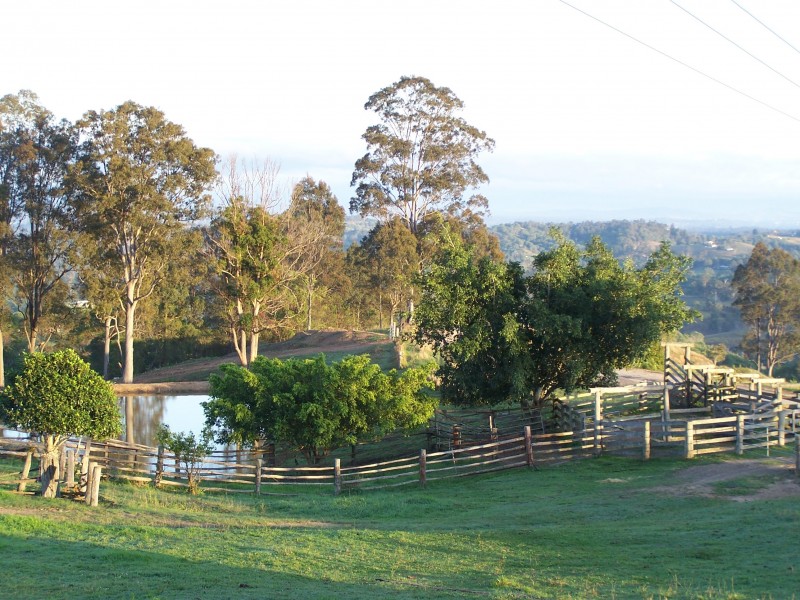 Traveston QLD 4570