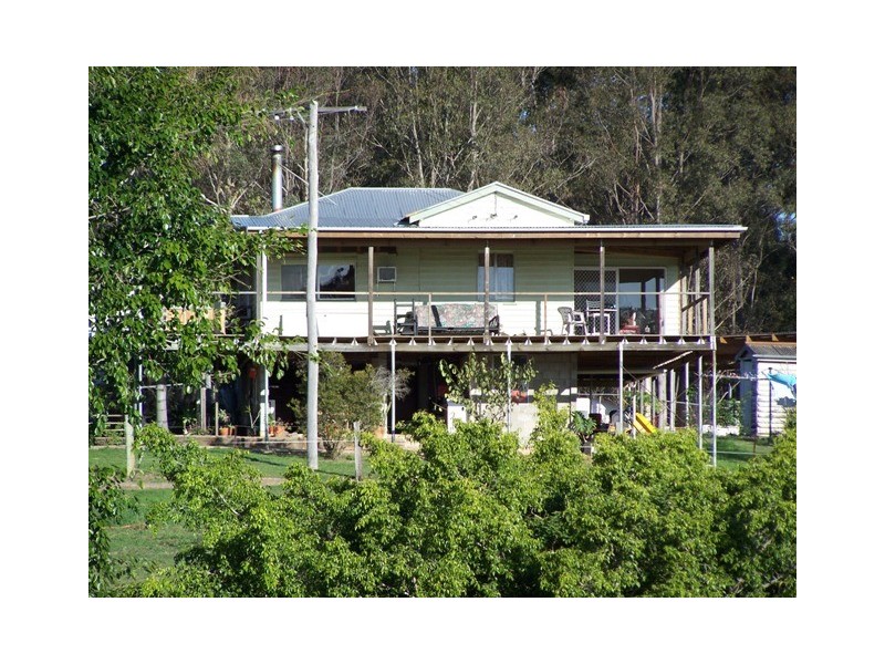 Traveston QLD 4570