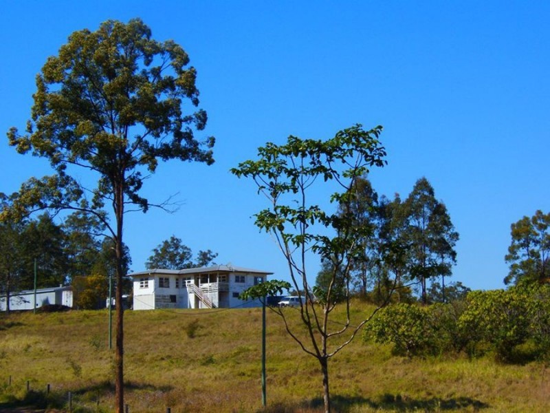 27 Melbern Road, Chatsworth QLD 4570