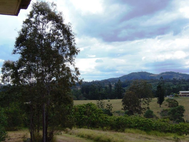 27 Melbern Road, Chatsworth QLD 4570