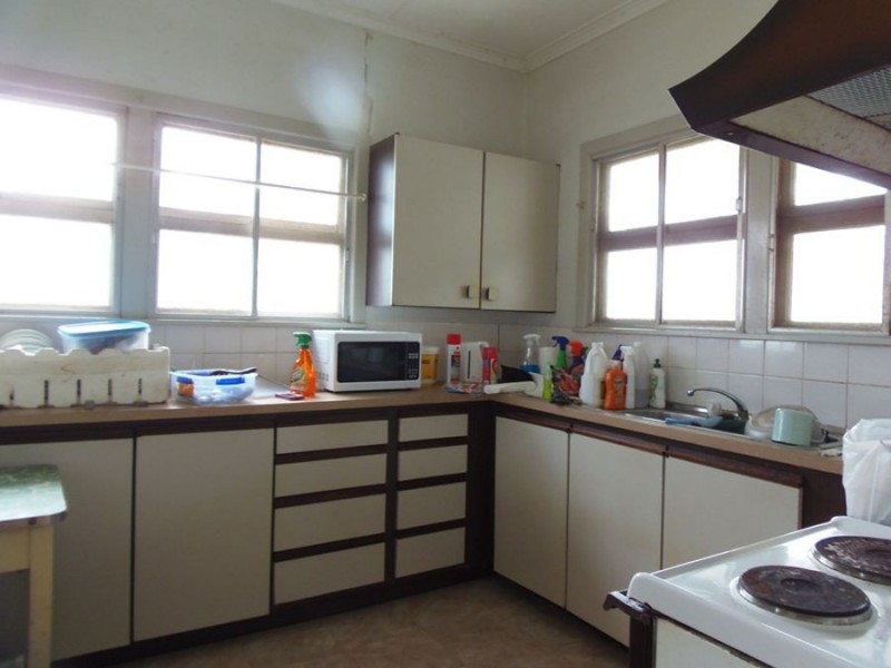 27 Melbern Road, Chatsworth QLD 4570