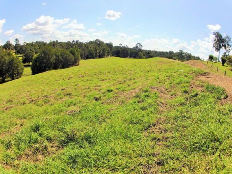 37 Edinburgh Court, East Deep Creek QLD 4570