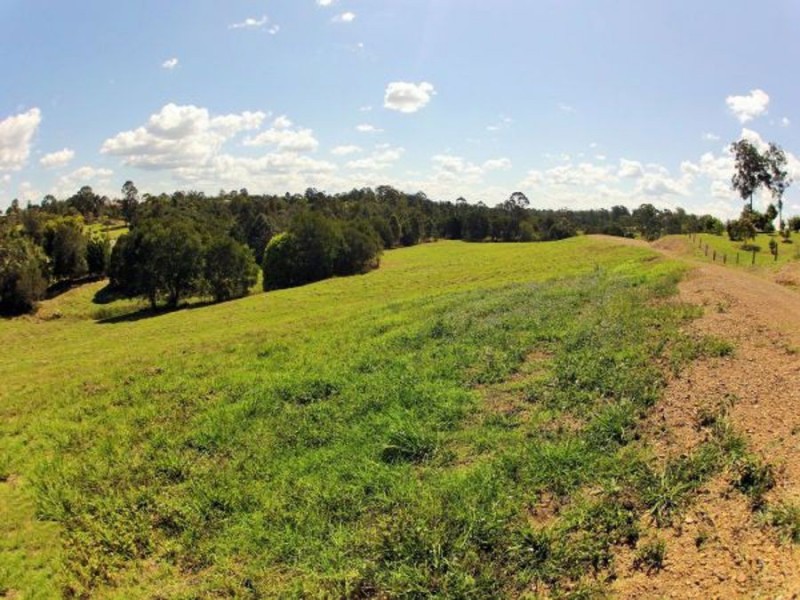 37 Edinburgh Court, East Deep Creek QLD 4570