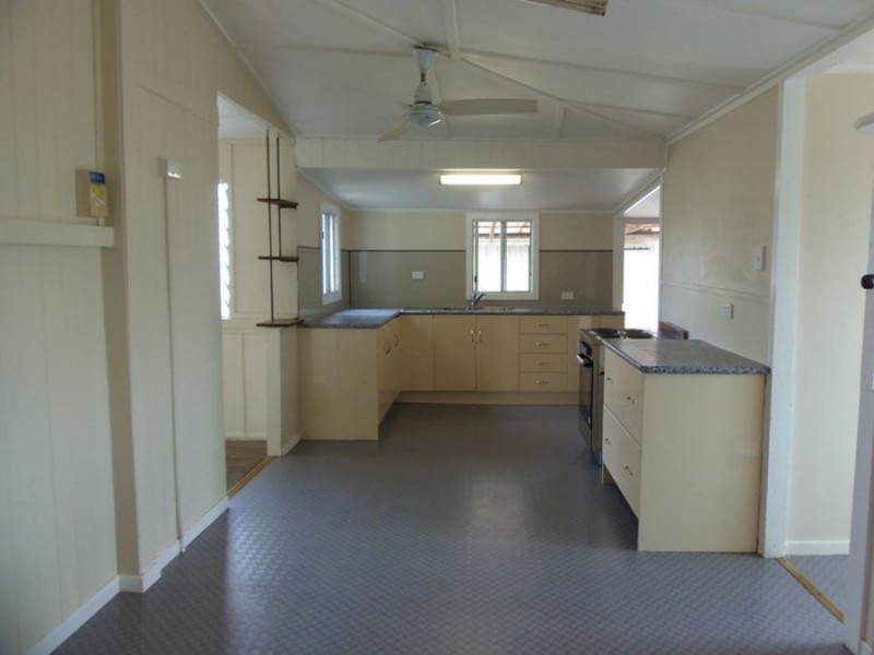 2 Wattle Street, Kilkivan QLD 4600