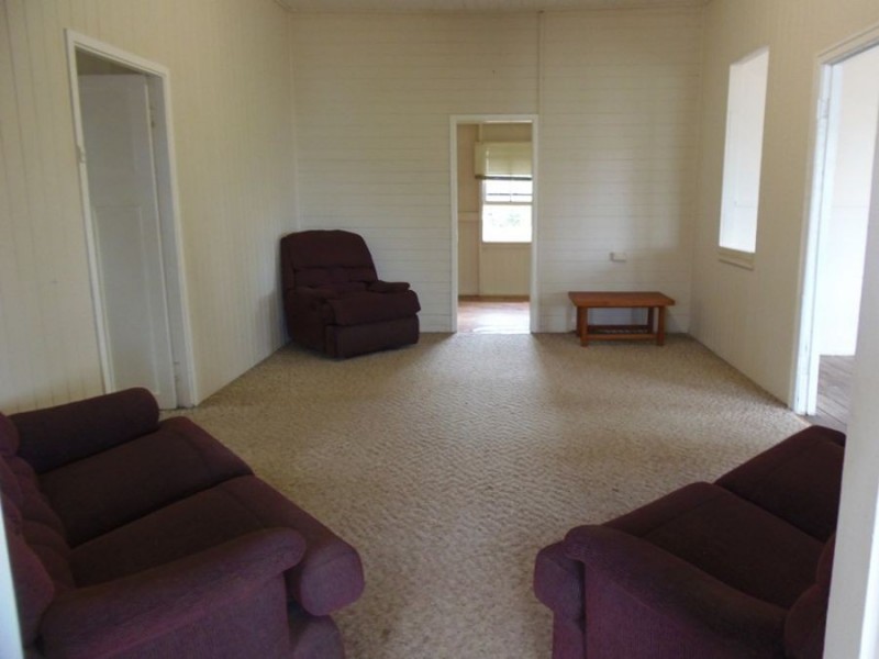 2 Wattle Street, Kilkivan QLD 4600