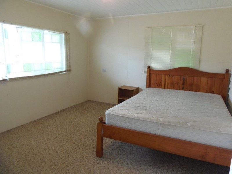 2 Wattle Street, Kilkivan QLD 4600