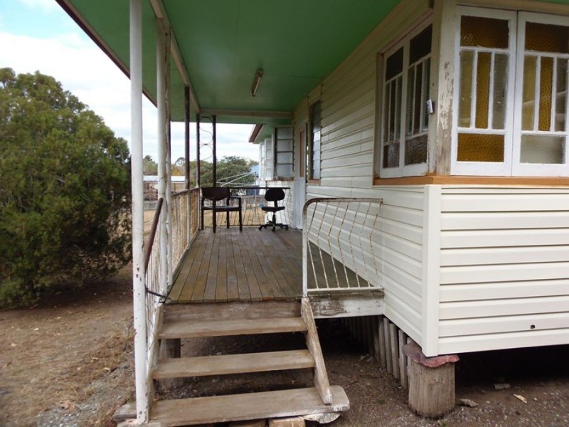2 Wattle Street, Kilkivan QLD 4600