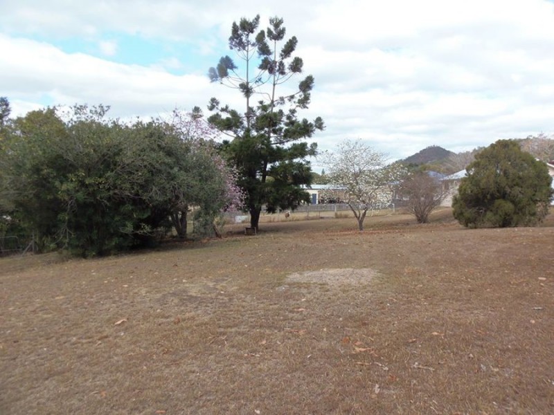 2 Wattle Street, Kilkivan QLD 4600
