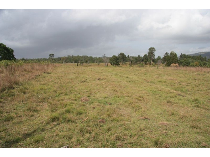 Glenwood QLD 4570