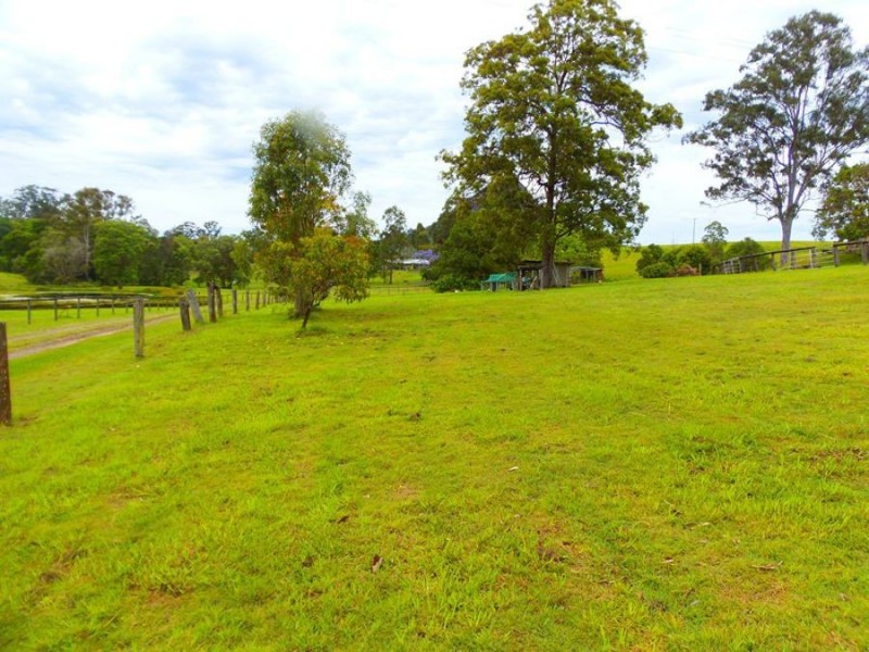 35 Mahers Road, Cooran QLD 4569