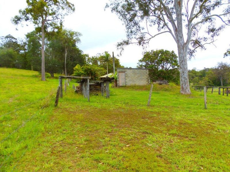 35 Mahers Road, Cooran QLD 4569