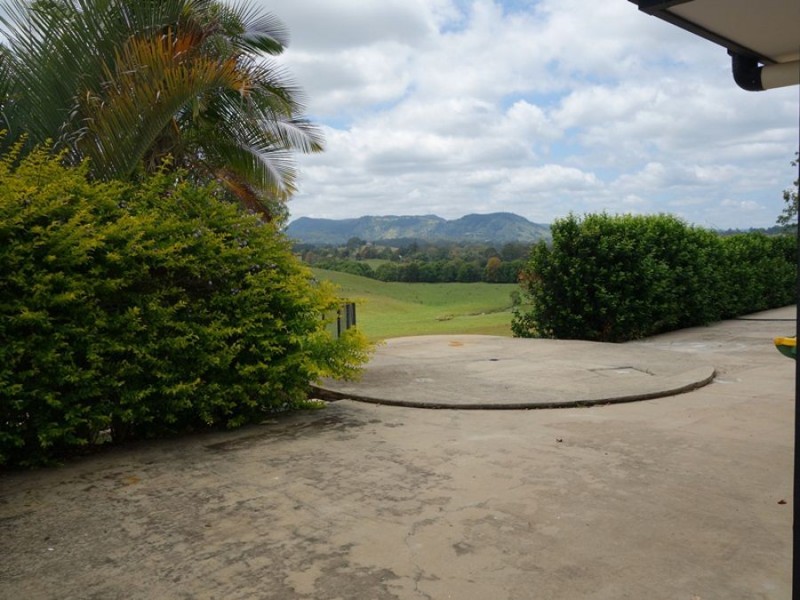 14 Wacal Road, Mothar Mountain QLD 4570