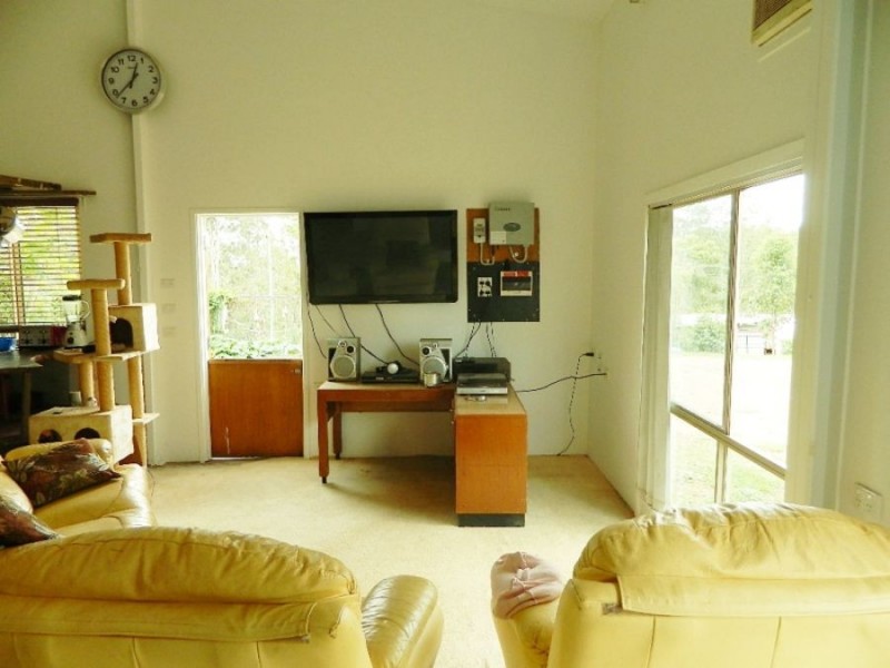 2034 Noosa Road, Traveston QLD 4570