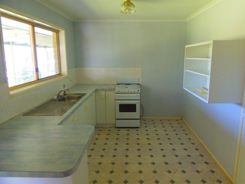 42 Barnes Street, Goomeri QLD 4601