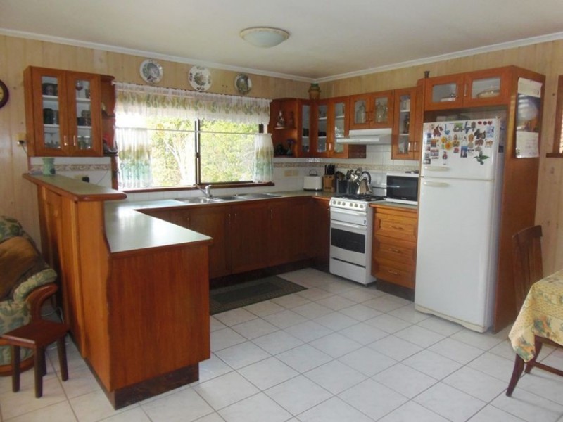 2 Cox Road, Southside QLD 4570