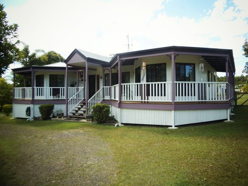 11 Mayflower Avenue, Cooloola Cove QLD 4580