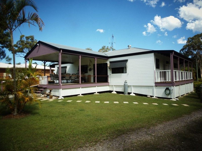 11 Mayflower Avenue, Cooloola Cove QLD 4580
