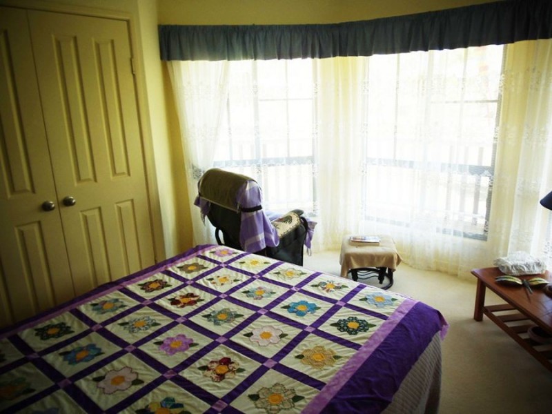 11 Mayflower Avenue, Cooloola Cove QLD 4580