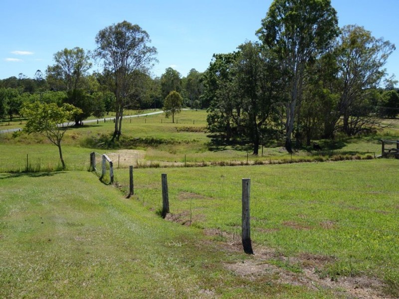 25 Green Trees Road, Pie Creek QLD 4570