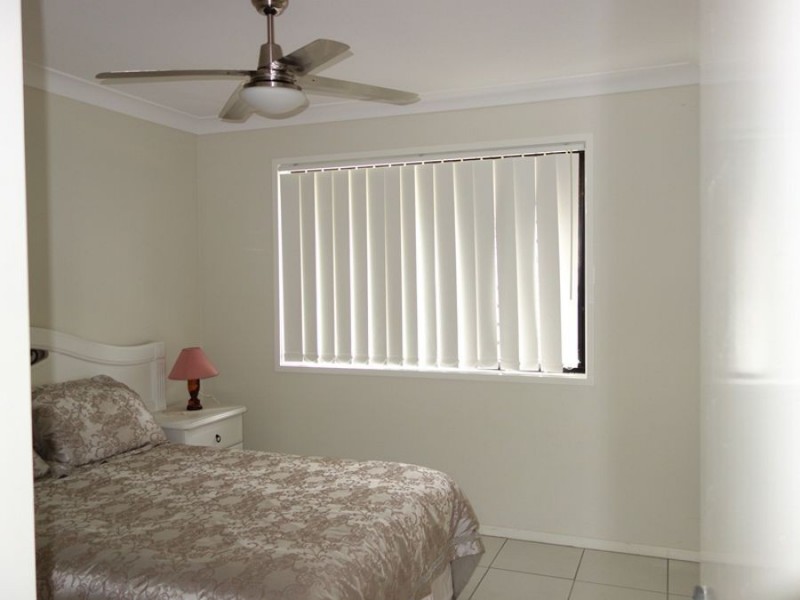 6 Grosvenor Court, Southside QLD 4570