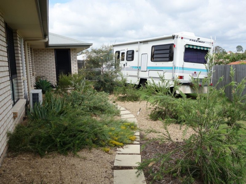 6 Grosvenor Court, Southside QLD 4570