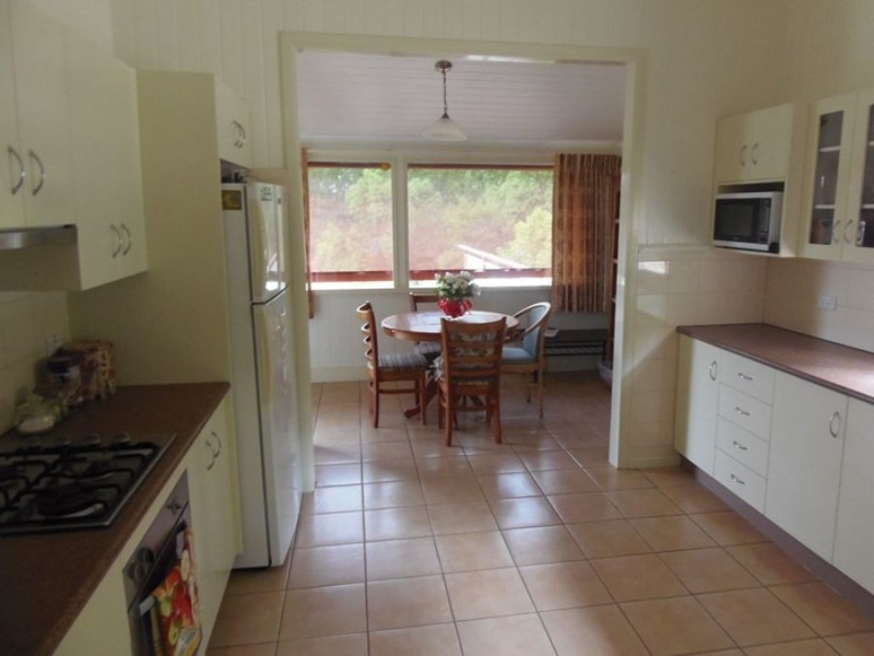 271 Sandy Creek Road, North Deep Creek QLD 4570