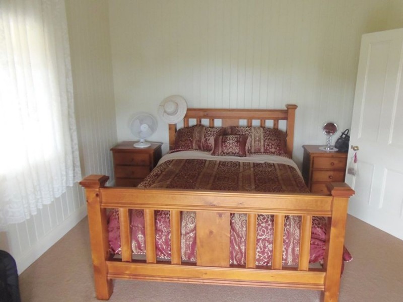 271 Sandy Creek Road, North Deep Creek QLD 4570