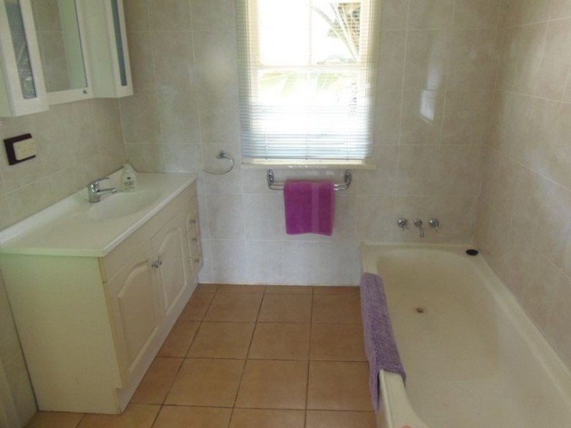 271 Sandy Creek Road, North Deep Creek QLD 4570