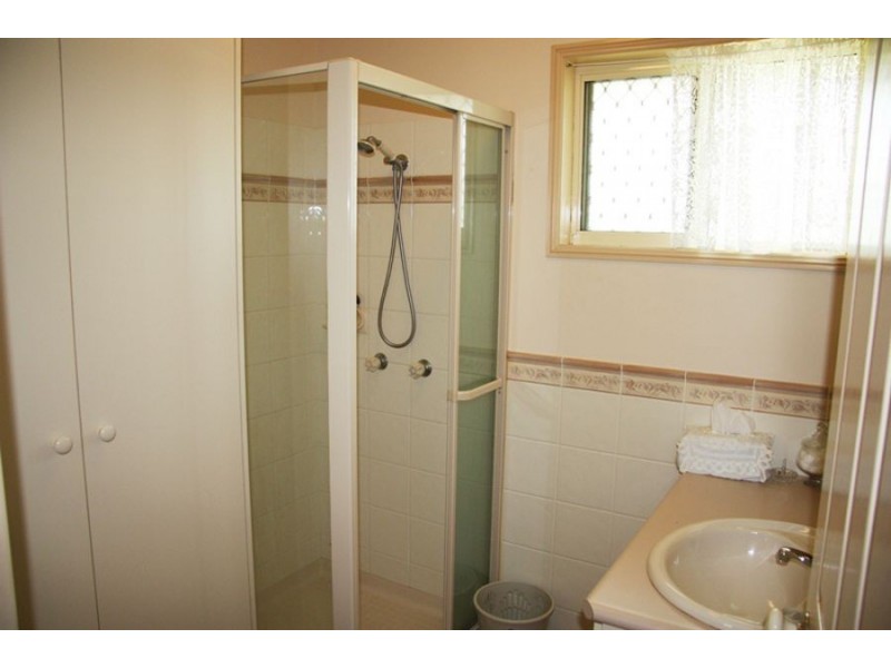 Canina QLD 4570