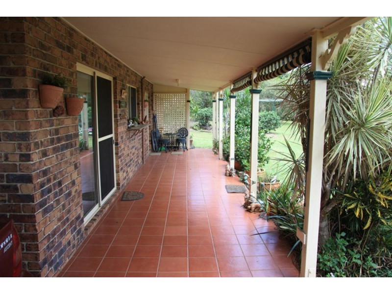 Canina QLD 4570