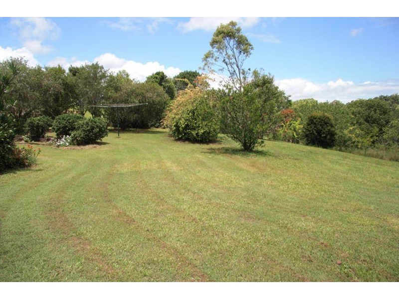 Canina QLD 4570