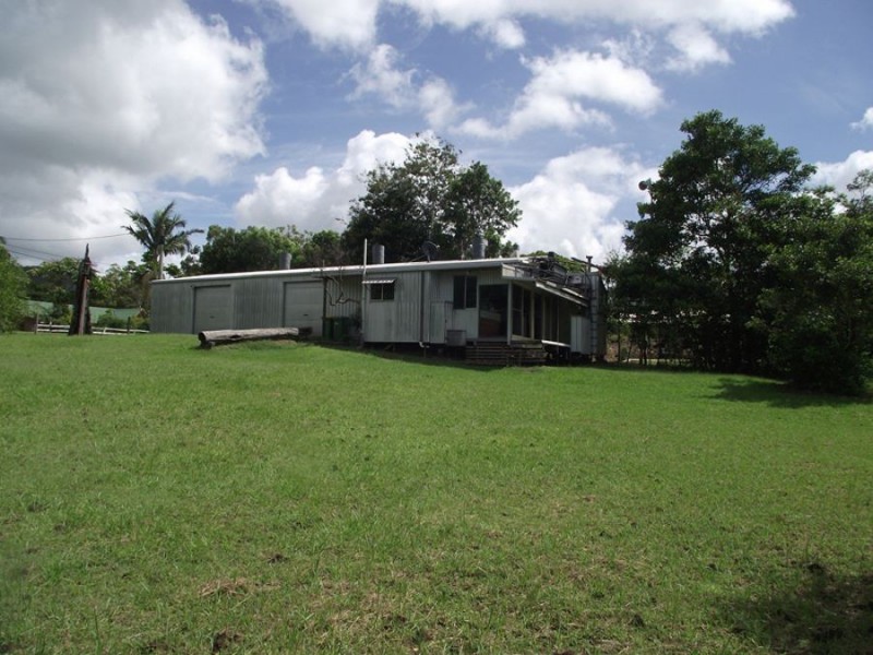 Goomboorian QLD 4570